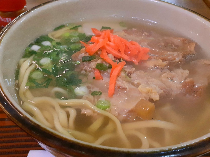 沖縄料理ふる里の軟骨そば