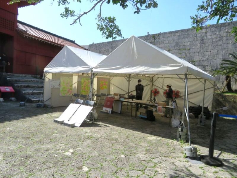 ニービの粉製作ボランティアの受付テント