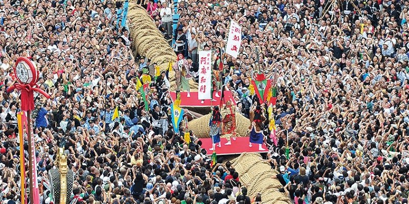 那覇大綱引きの様子