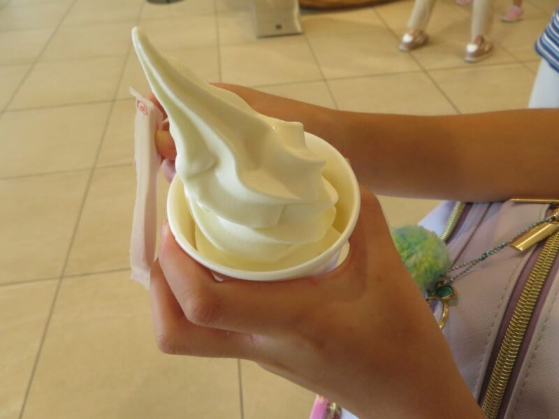 ロイズタウン工場直売店限定のジャージーミルクのソフトクリーム