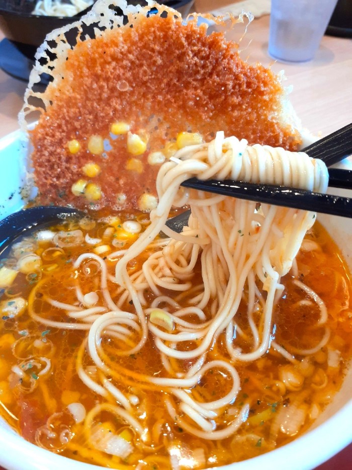 麺家いっぽうのトマトチーズラーメン