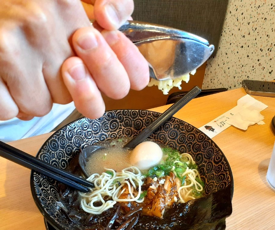 麺家いっぽうのにんにくクラッシュ