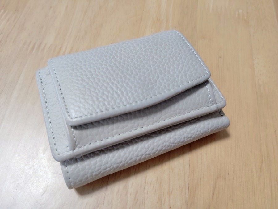 Elegante(エレガンテ 旧ケータイ屋24)のミニウォレット