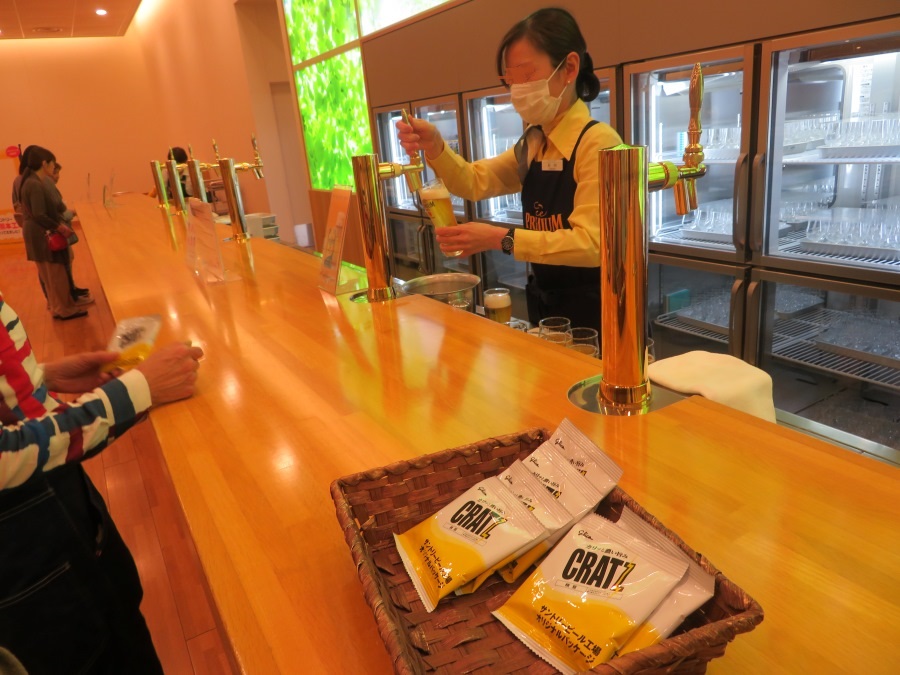 サントリー熊本工場の試飲会場