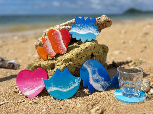 石垣島鍾乳洞のコースター作り体験