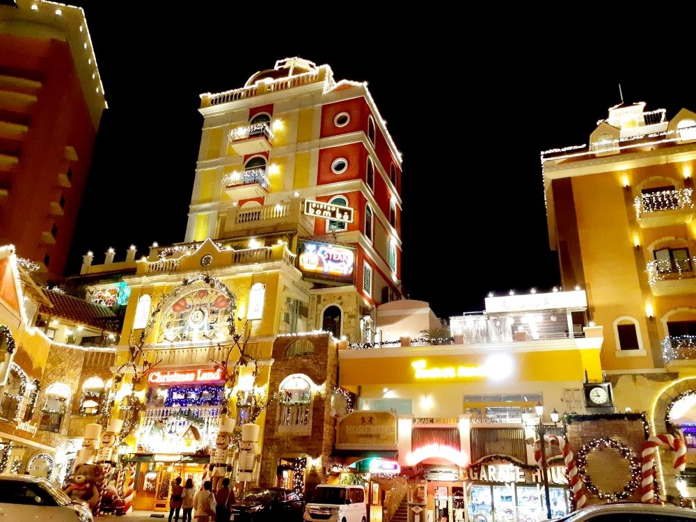 美浜アメリカンビレッジ