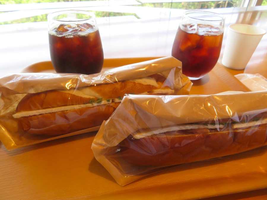 シーガイア「風待ちテラス」のサンドイッチセット