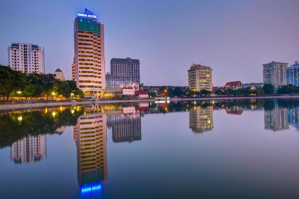 ザンボー湖隣のハノイホテル