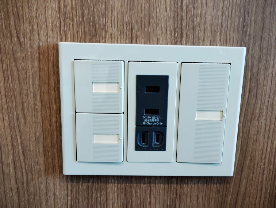 ホテルグランビュー石垣The Firstのコンセント